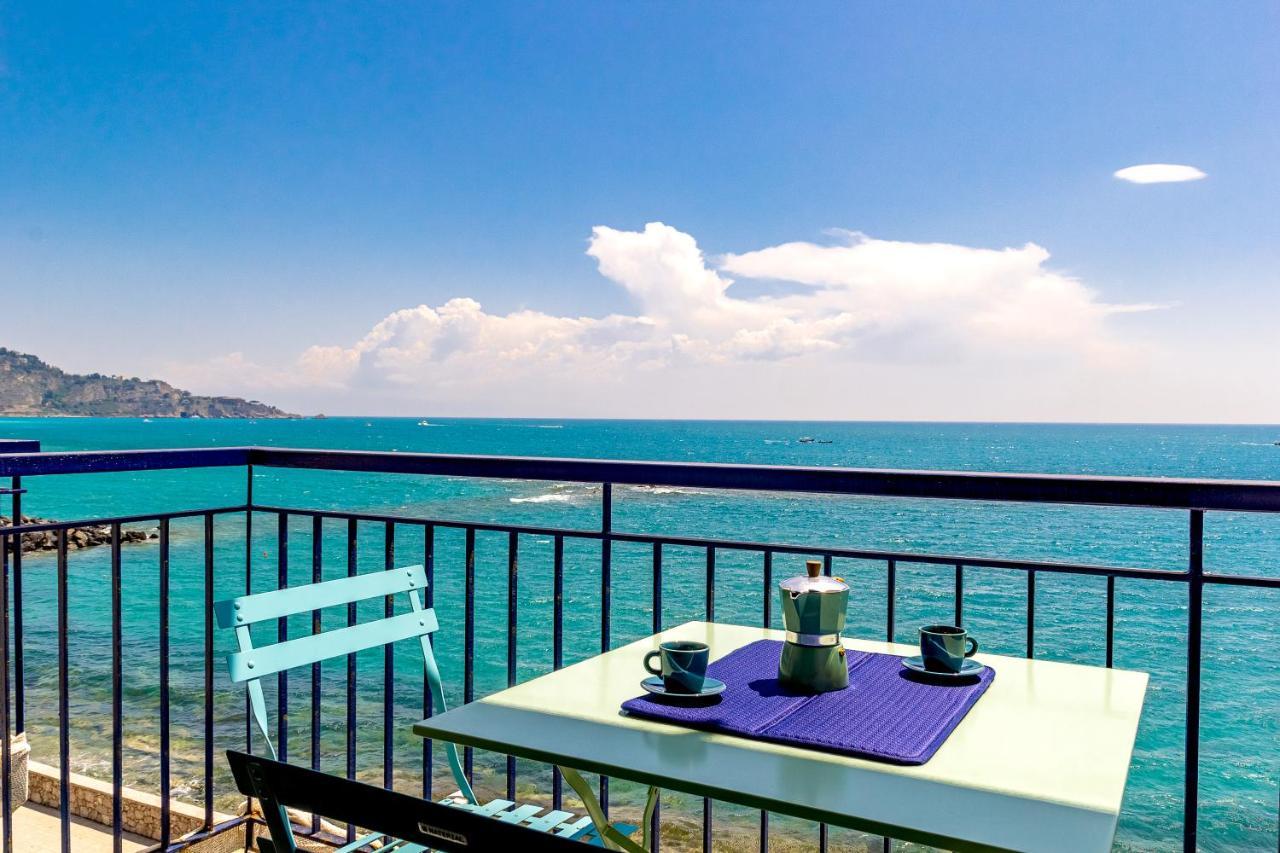 Mari Sea Home Giardini Naxos Exterior photo
